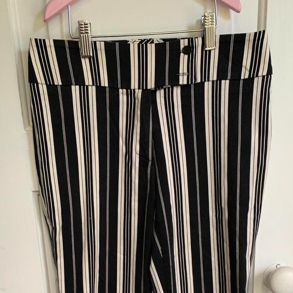 black and white lea rome striped pants with button/zipper closure